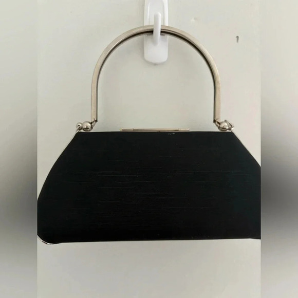 Vintage Hard Shell Evening Purse with Jeweled Clasp and Chain - Picture 3 of 11